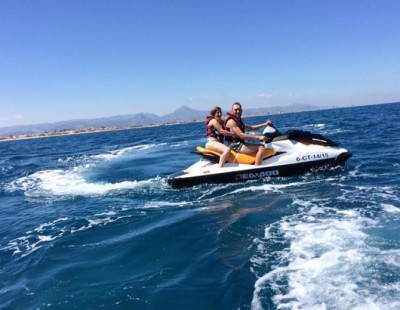 moto de agua en oliva