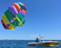 Vuelo en Parasailing en Aguadulce, Almería