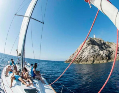 Excursión en Velero al...