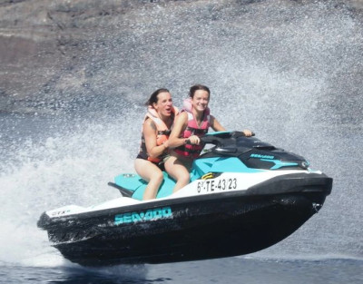 1-Hour Jet Ski Tour in Los...