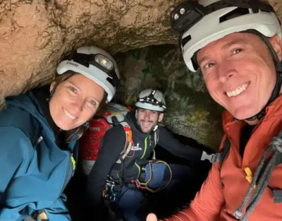Espeleología en la Cova...