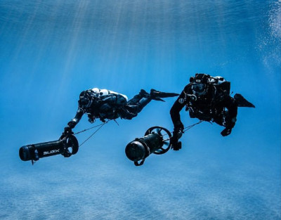 Buceo con scooter submarino...